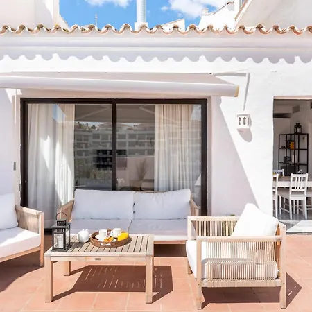 Apartment Jardines Puerto Banus - Elegance And Comfort In Marbellas Heart *