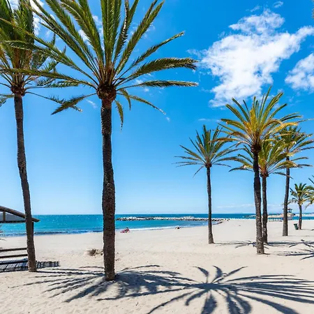 Apartment Jardines Puerto Banus - Elegance And Comfort In Marbellas Heart Marbella
